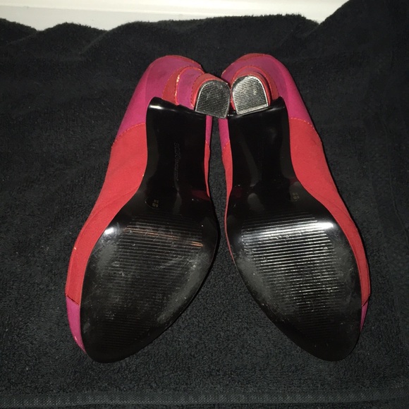 Shoes - Picture 2 of 4